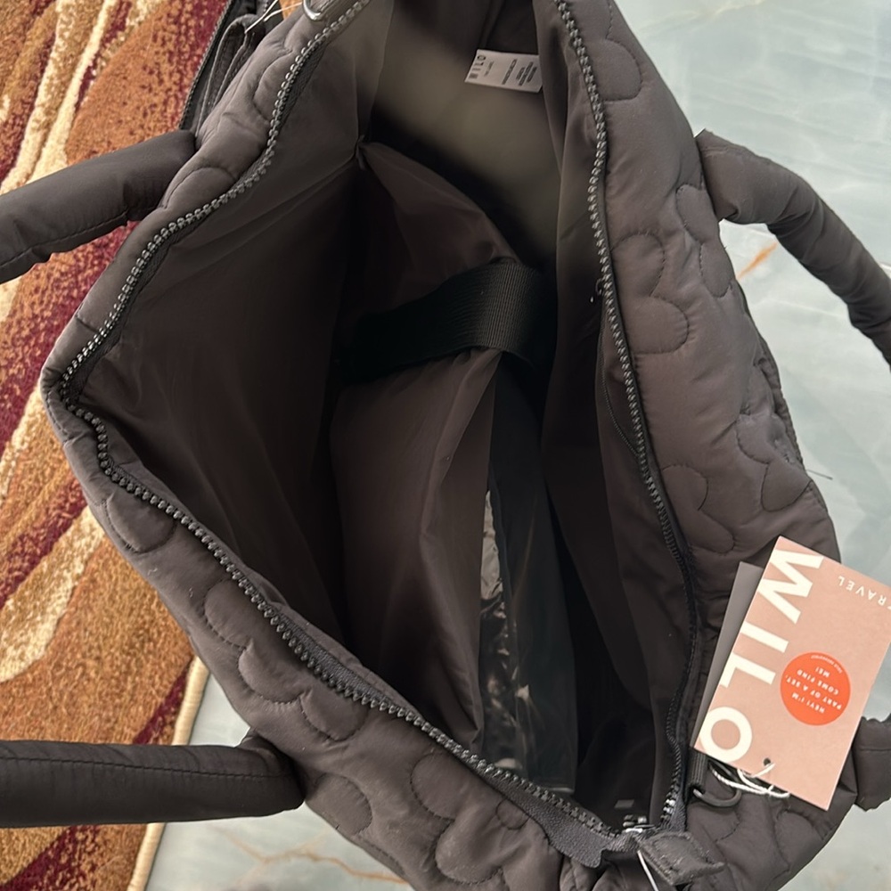 NWT Wilo the Label Floral Daisy Puffer Bag - Picture 12 of 16